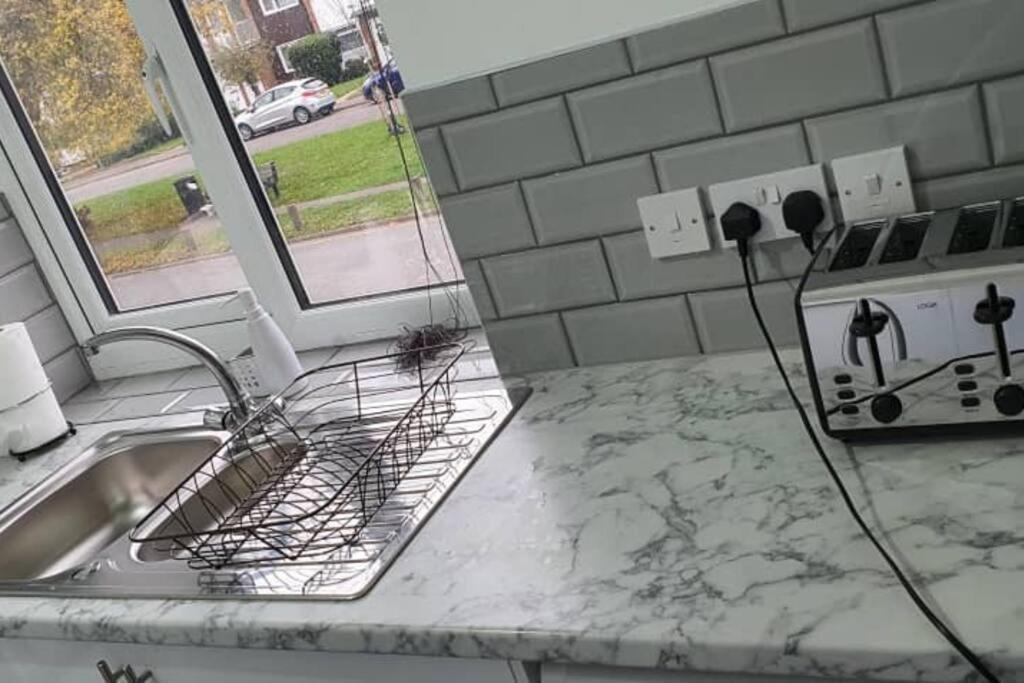 Exquisite And Modern 2 Bed Maisonette Harmondsworth Zewnętrze zdjęcie