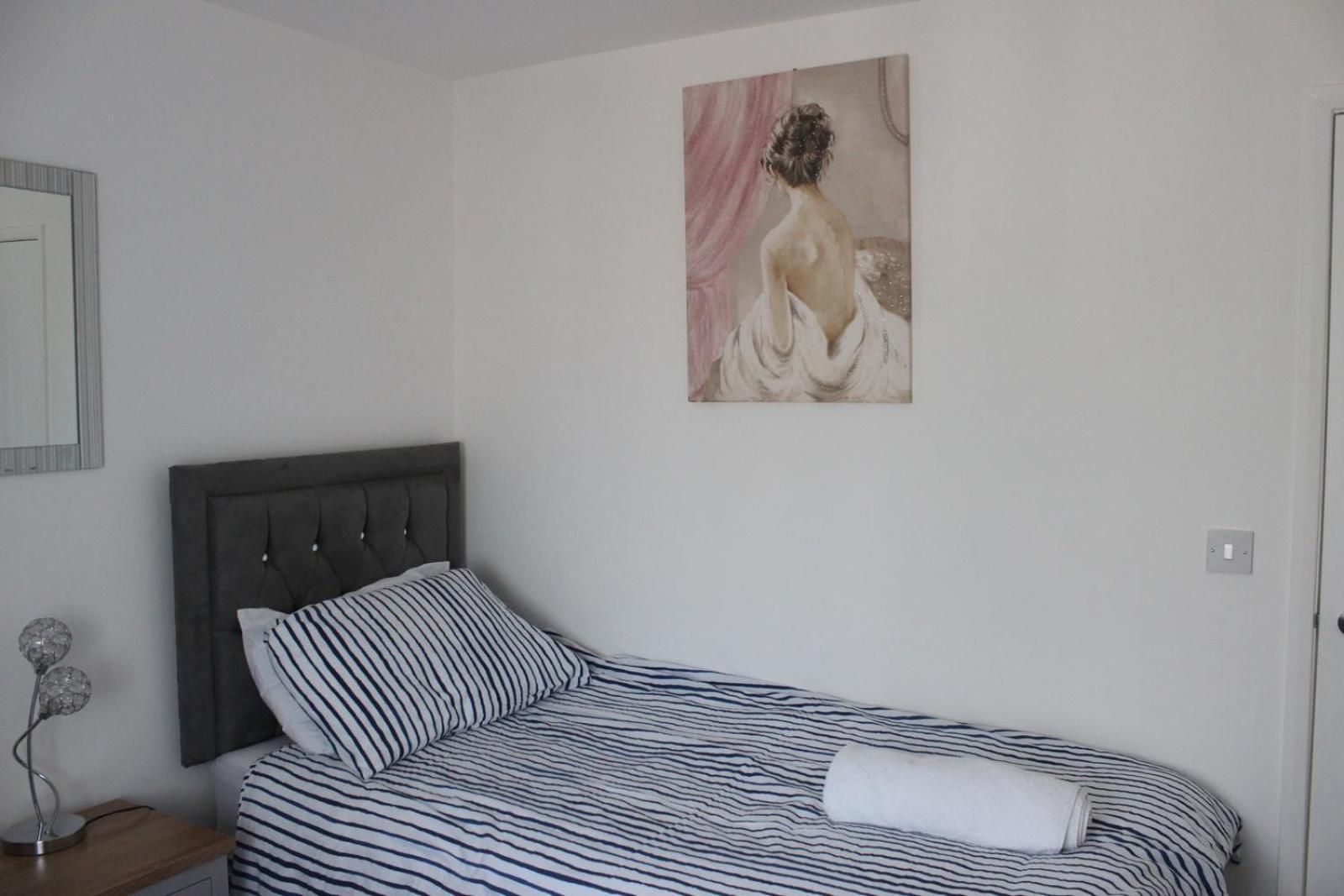 Exquisite And Modern 2 Bed Maisonette Harmondsworth Zewnętrze zdjęcie