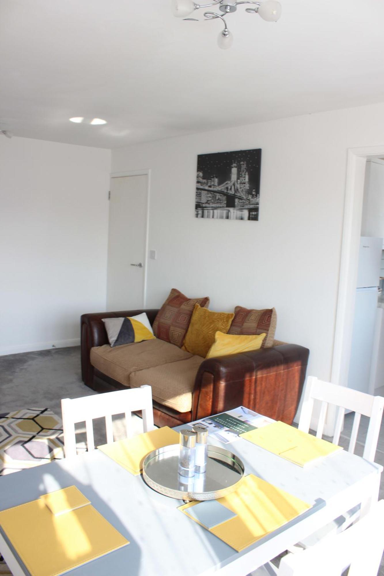 Exquisite And Modern 2 Bed Maisonette Harmondsworth Zewnętrze zdjęcie