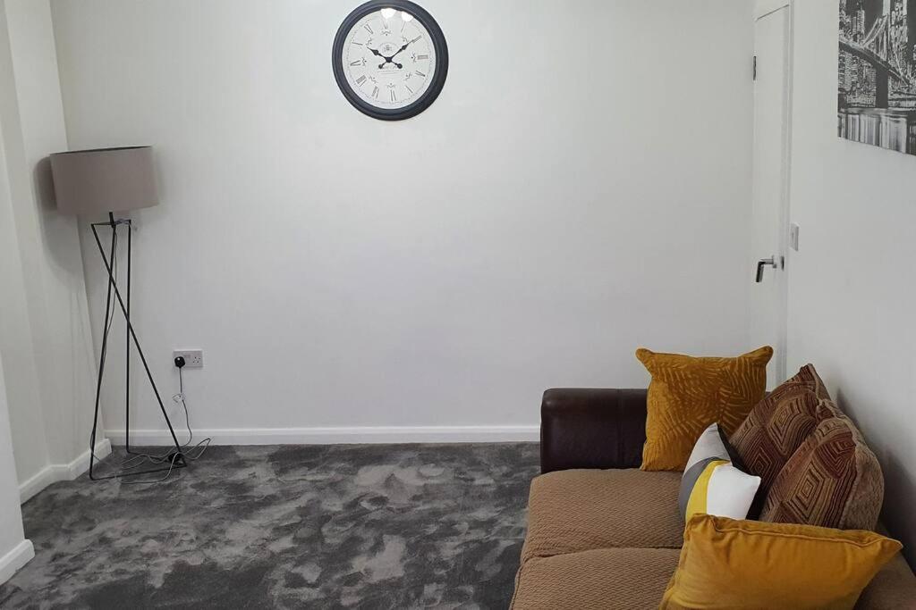 Exquisite And Modern 2 Bed Maisonette Harmondsworth Zewnętrze zdjęcie